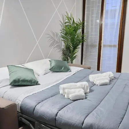 Seveso-stazione Design, Wifi & Garage Privato Apartment